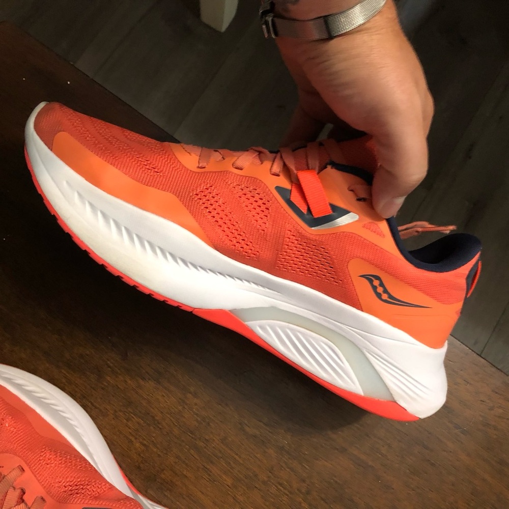 Women’s Saucony Guide 15 ‘Coral Orange/Navy size 10.5 - Picture 3 of 9